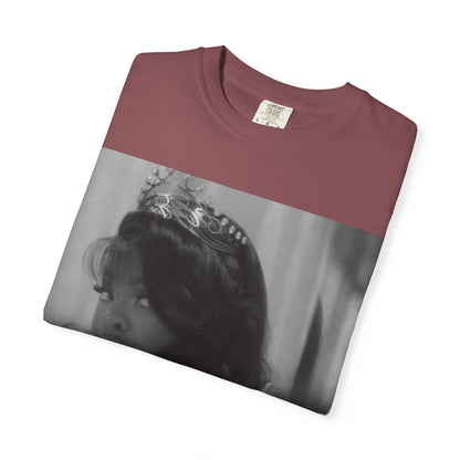 Vintage-Inspired T-Shirt with Iconic Design, Perfect for Fashion Lovers, Casual Wear, Gifts, Celebrations, Everyday Style