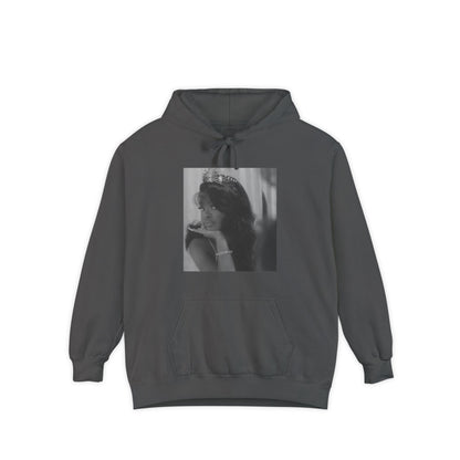 Chic Black and White Hoodie, Stylish Garment-Dyed Sweatshirt, Cozy Unisex Hoodie, Fashionable Casual Wear, Perfect for Everyday Use