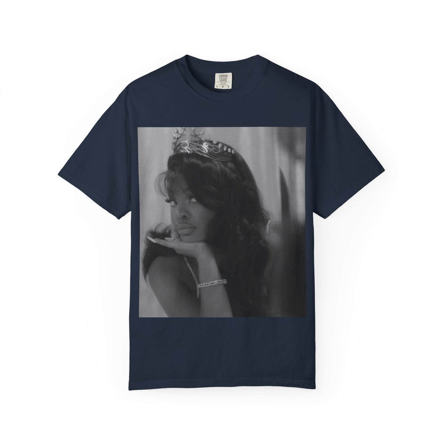 Vintage-Inspired T-Shirt with Iconic Design, Perfect for Fashion Lovers, Casual Wear, Gifts, Celebrations, Everyday Style
