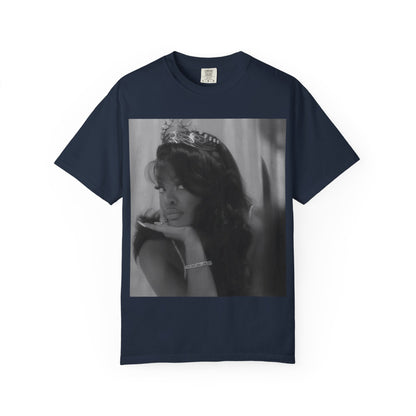 Vintage-Inspired T-Shirt with Iconic Design, Perfect for Fashion Lovers, Casual Wear, Gifts, Celebrations, Everyday Style