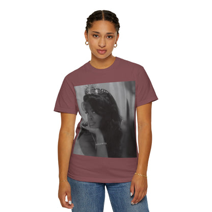 Vintage-Inspired T-Shirt with Iconic Design, Perfect for Fashion Lovers, Casual Wear, Gifts, Celebrations, Everyday Style