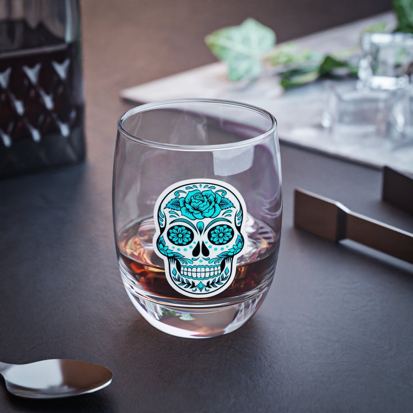 Skull Design Whiskey Glass, Unique Barware, Vintage Inspired Drinkware, Perfect for Birthdays, Celebrations, or Personalized Gifts