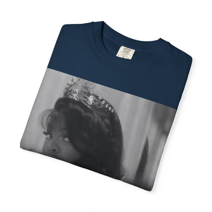 Vintage-Inspired T-Shirt with Iconic Design, Perfect for Fashion Lovers, Casual Wear, Gifts, Celebrations, Everyday Style
