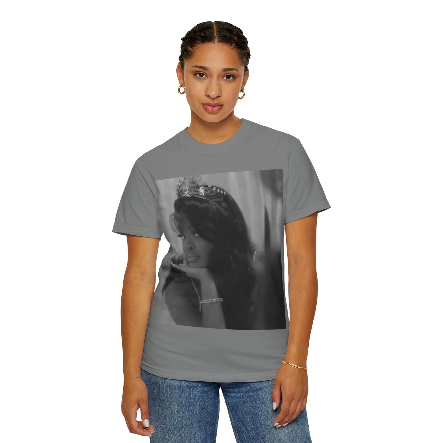 Vintage-Inspired T-Shirt with Iconic Design, Perfect for Fashion Lovers, Casual Wear, Gifts, Celebrations, Everyday Style