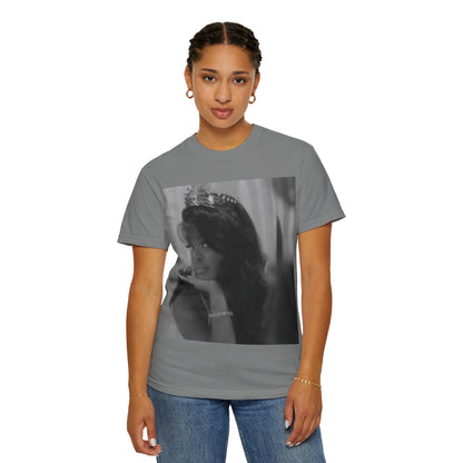 Vintage-Inspired T-Shirt with Iconic Design, Perfect for Fashion Lovers, Casual Wear, Gifts, Celebrations, Everyday Style