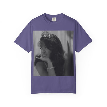 Vintage-Inspired T-Shirt with Iconic Design, Perfect for Fashion Lovers, Casual Wear, Gifts, Celebrations, Everyday Style