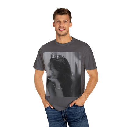 Vintage-Inspired T-Shirt with Iconic Design, Perfect for Fashion Lovers, Casual Wear, Gifts, Celebrations, Everyday Style