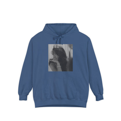 Chic Black and White Hoodie, Stylish Garment-Dyed Sweatshirt, Cozy Unisex Hoodie, Fashionable Casual Wear, Perfect for Everyday Use