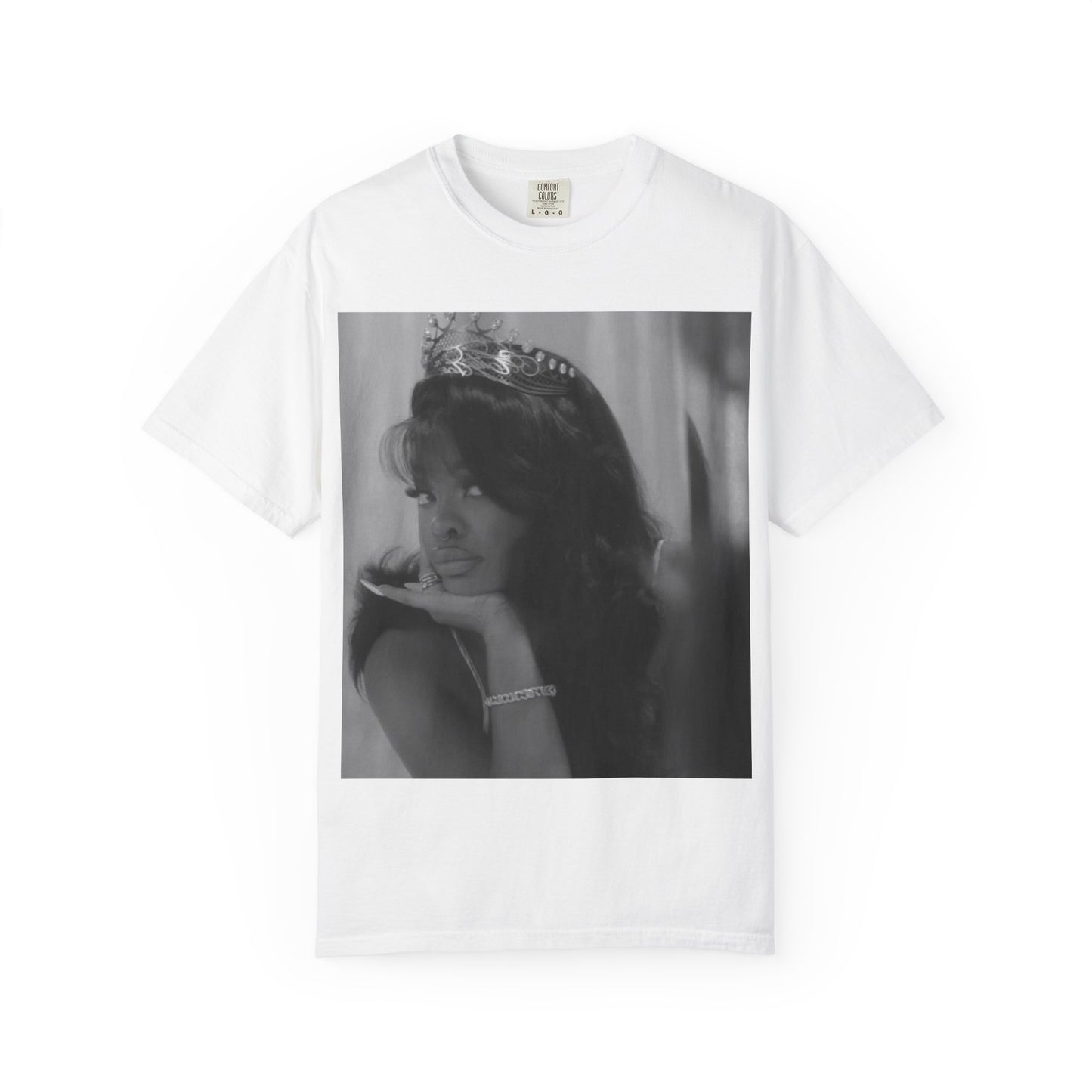 Vintage-Inspired T-Shirt with Iconic Design, Perfect for Fashion Lovers, Casual Wear, Gifts, Celebrations, Everyday Style