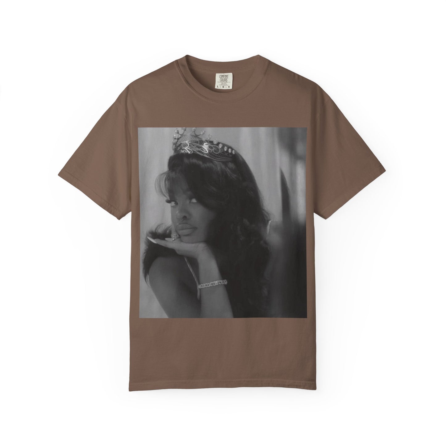 Vintage-Inspired T-Shirt with Iconic Design, Perfect for Fashion Lovers, Casual Wear, Gifts, Celebrations, Everyday Style