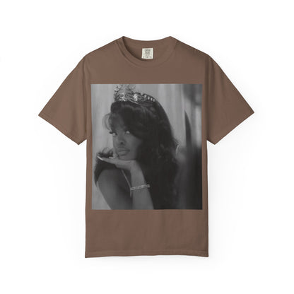 Vintage-Inspired T-Shirt with Iconic Design, Perfect for Fashion Lovers, Casual Wear, Gifts, Celebrations, Everyday Style