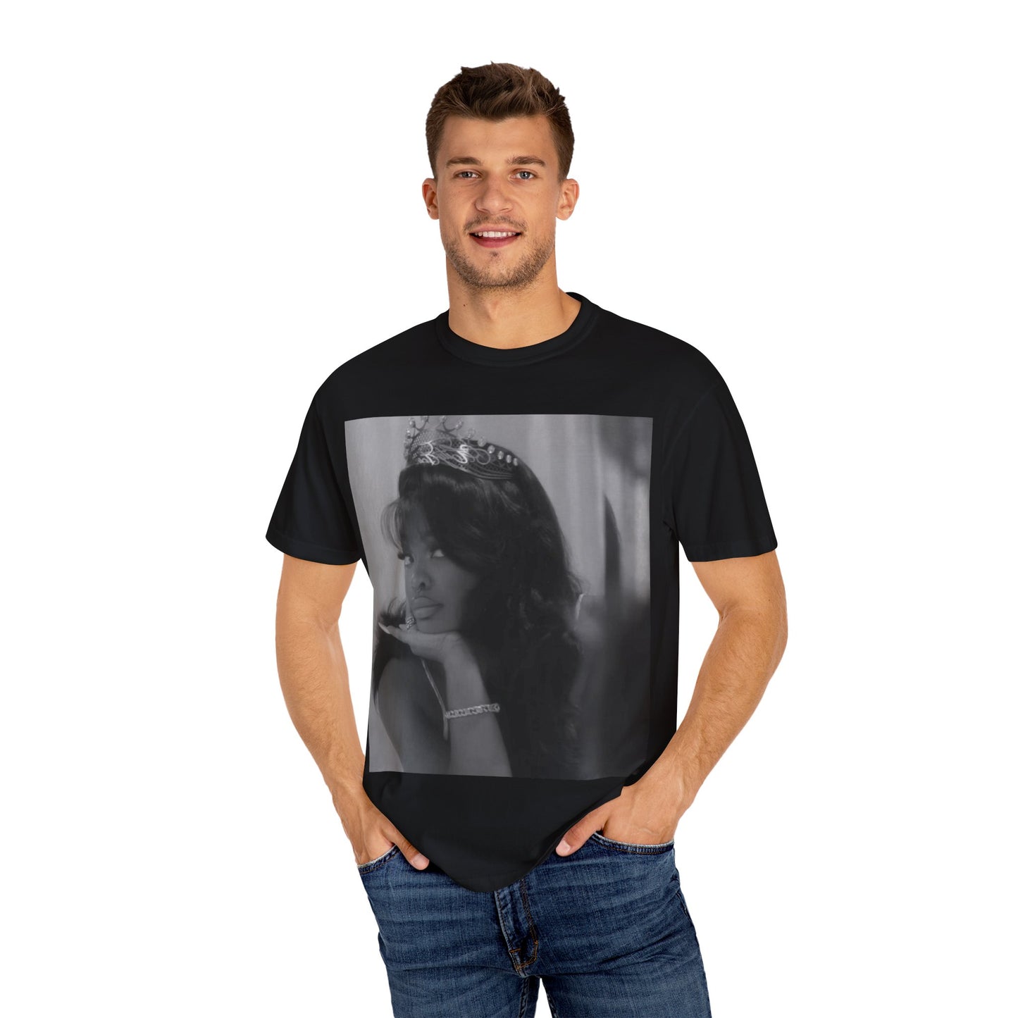 Vintage-Inspired T-Shirt with Iconic Design, Perfect for Fashion Lovers, Casual Wear, Gifts, Celebrations, Everyday Style