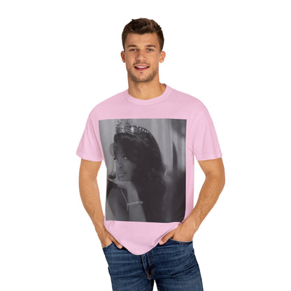 Vintage-Inspired T-Shirt with Iconic Design, Perfect for Fashion Lovers, Casual Wear, Gifts, Celebrations, Everyday Style