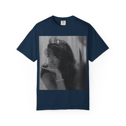 Vintage-Inspired T-Shirt with Iconic Design, Perfect for Fashion Lovers, Casual Wear, Gifts, Celebrations, Everyday Style