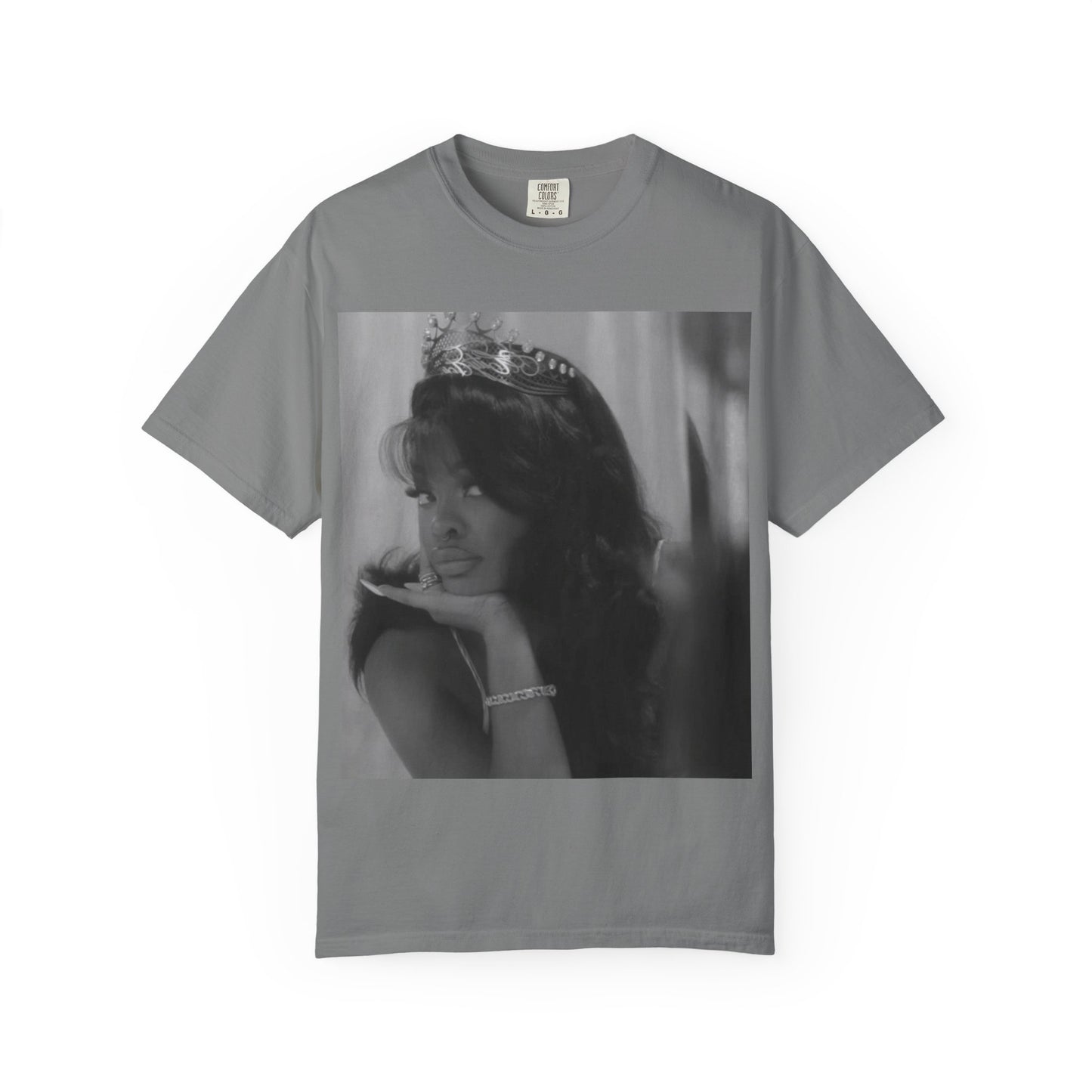 Vintage-Inspired T-Shirt with Iconic Design, Perfect for Fashion Lovers, Casual Wear, Gifts, Celebrations, Everyday Style