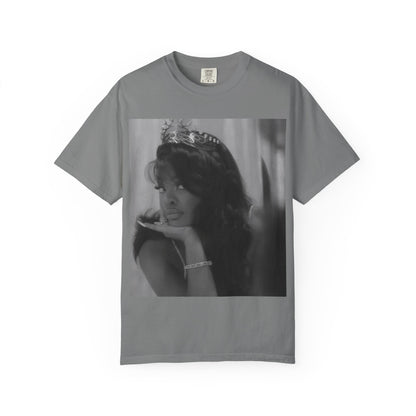 Vintage-Inspired T-Shirt with Iconic Design, Perfect for Fashion Lovers, Casual Wear, Gifts, Celebrations, Everyday Style