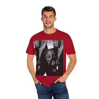 Artistic Unisex T-Shirt - Trendy Graphic Tee for Casual Style, Streetwear, Gift for Friends, Photography Lovers, Everyday Wear