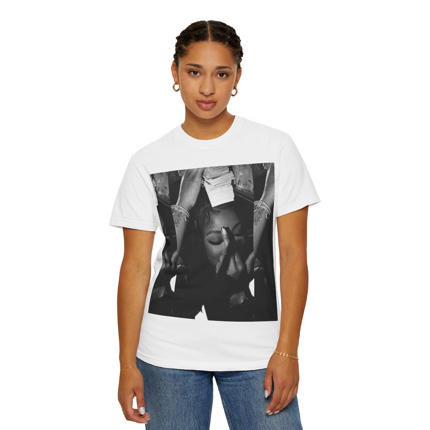 Artistic Unisex T-Shirt - Trendy Graphic Tee for Casual Style, Streetwear, Gift for Friends, Photography Lovers, Everyday Wear