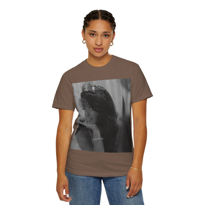 Vintage-Inspired T-Shirt with Iconic Design, Perfect for Fashion Lovers, Casual Wear, Gifts, Celebrations, Everyday Style