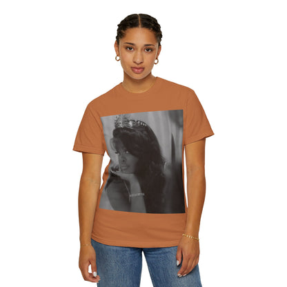 Vintage-Inspired T-Shirt with Iconic Design, Perfect for Fashion Lovers, Casual Wear, Gifts, Celebrations, Everyday Style