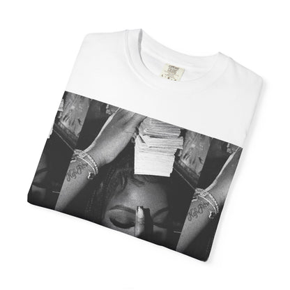 Artistic Unisex T-Shirt - Trendy Graphic Tee for Casual Style, Streetwear, Gift for Friends, Photography Lovers, Everyday Wear