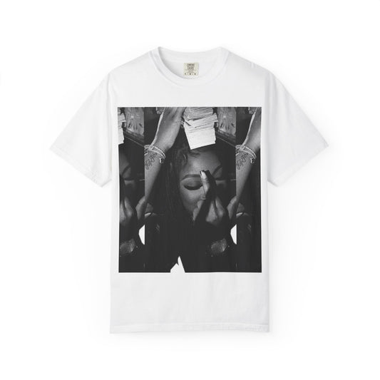 Artistic Unisex T-Shirt - Trendy Graphic Tee for Casual Style, Streetwear, Gift for Friends, Photography Lovers, Everyday Wear