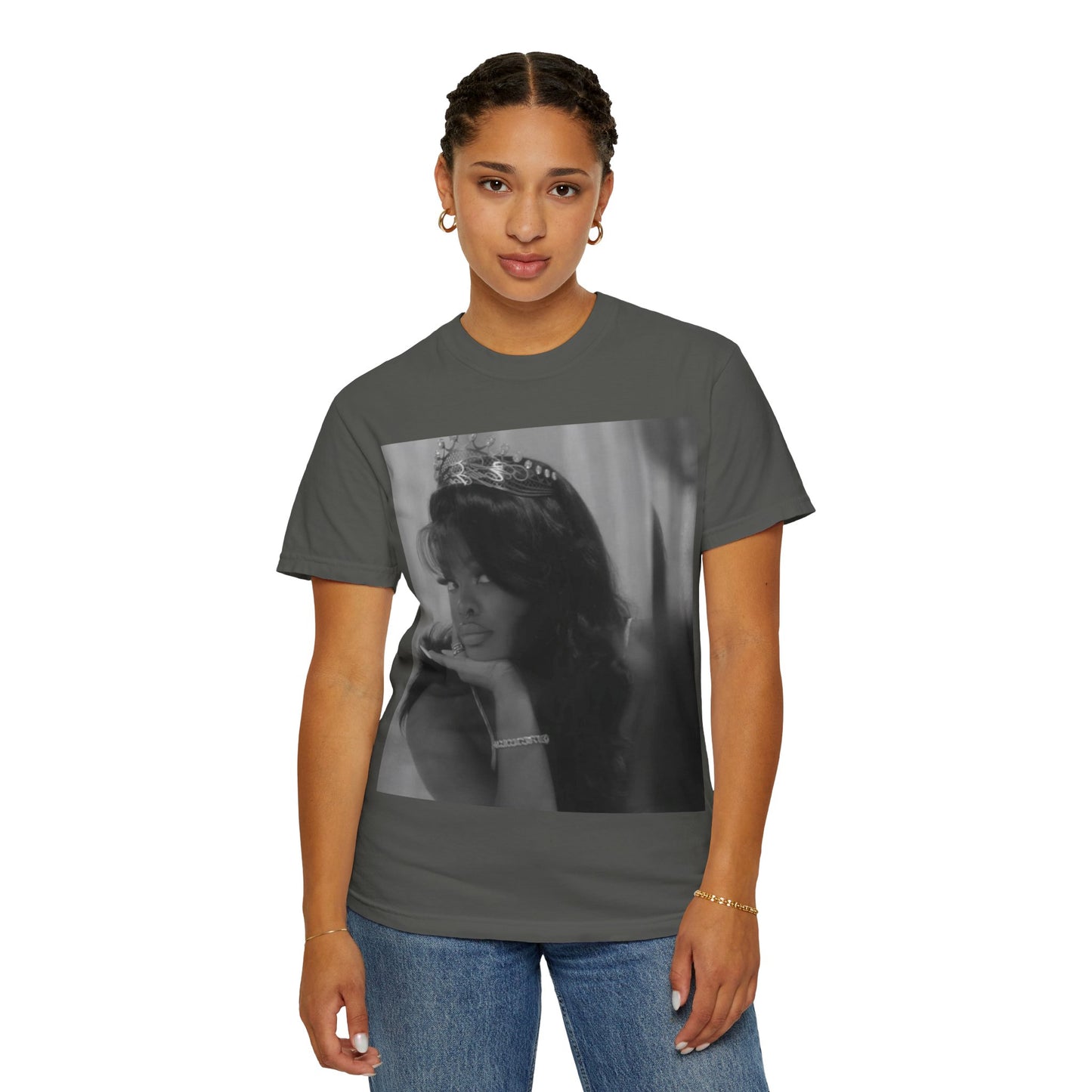 Vintage-Inspired T-Shirt with Iconic Design, Perfect for Fashion Lovers, Casual Wear, Gifts, Celebrations, Everyday Style