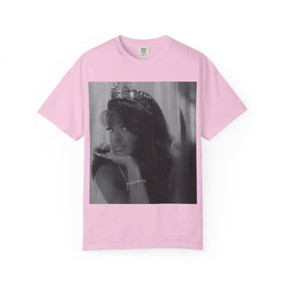 Vintage-Inspired T-Shirt with Iconic Design, Perfect for Fashion Lovers, Casual Wear, Gifts, Celebrations, Everyday Style