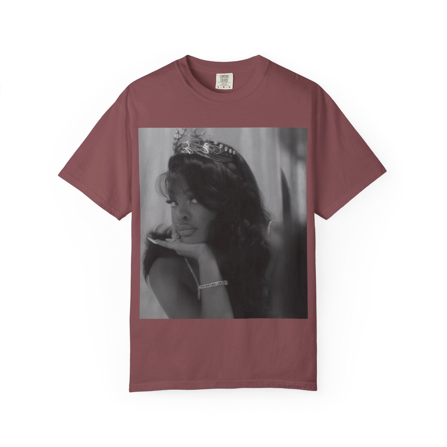 Vintage-Inspired T-Shirt with Iconic Design, Perfect for Fashion Lovers, Casual Wear, Gifts, Celebrations, Everyday Style