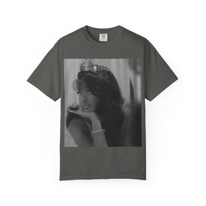 Vintage-Inspired T-Shirt with Iconic Design, Perfect for Fashion Lovers, Casual Wear, Gifts, Celebrations, Everyday Style