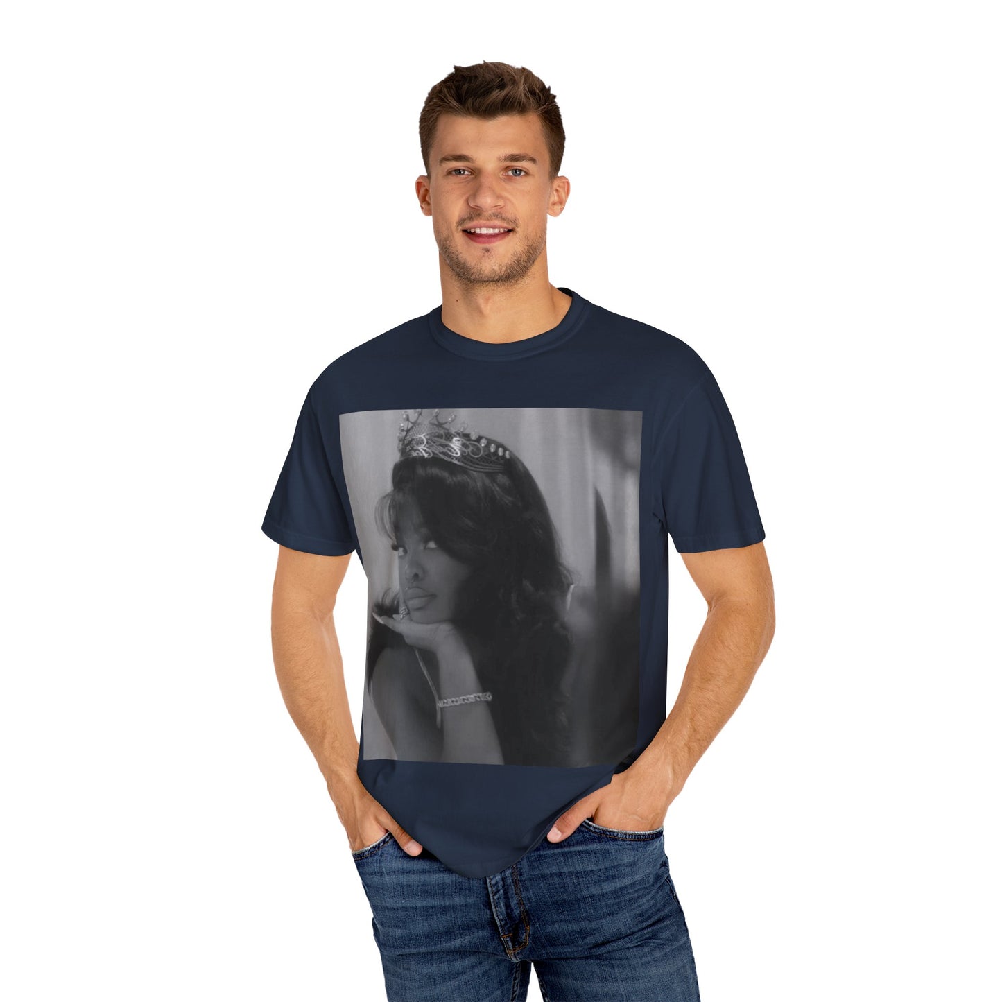 Vintage-Inspired T-Shirt with Iconic Design, Perfect for Fashion Lovers, Casual Wear, Gifts, Celebrations, Everyday Style