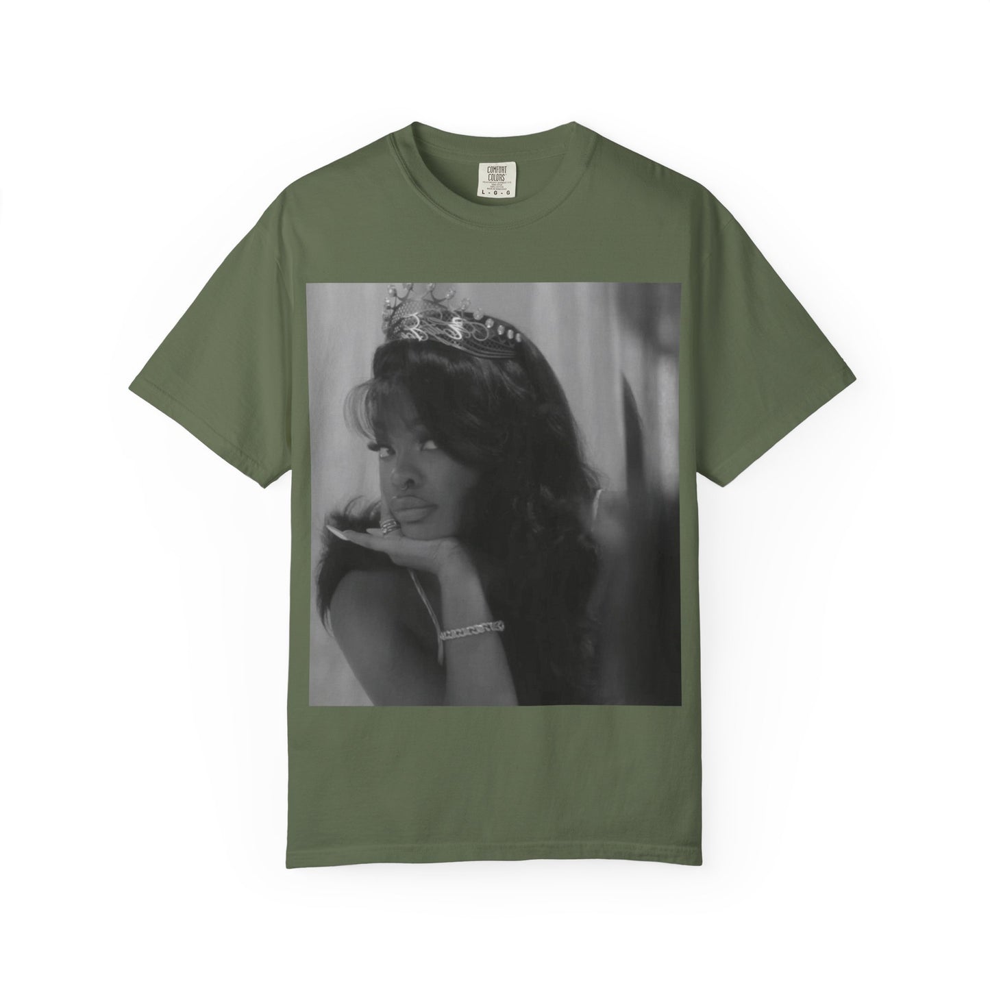 Vintage-Inspired T-Shirt with Iconic Design, Perfect for Fashion Lovers, Casual Wear, Gifts, Celebrations, Everyday Style